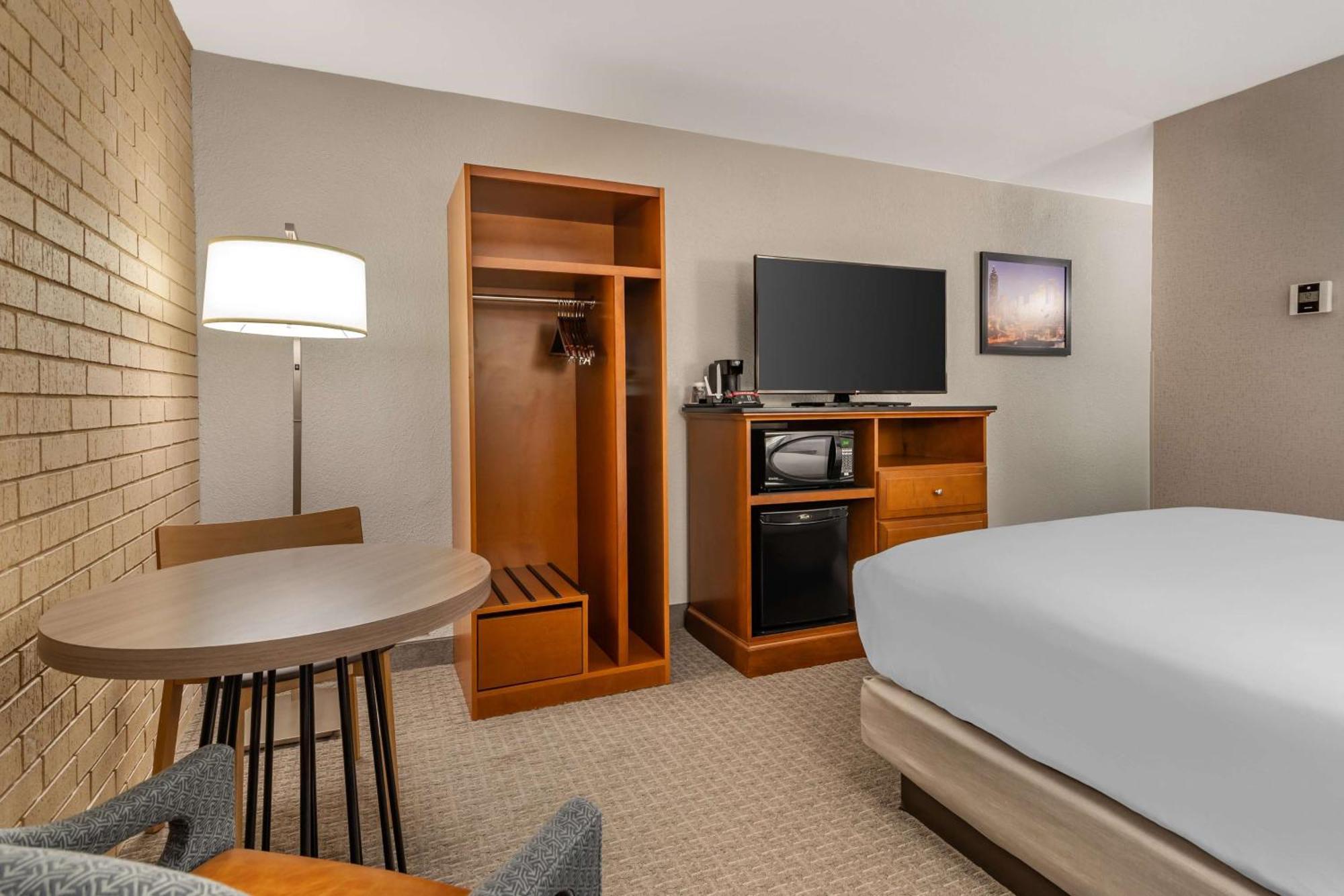 Drury Inn & Suites Atlanta Airport คอลเลจพาร์ค ภายนอก รูปภาพ