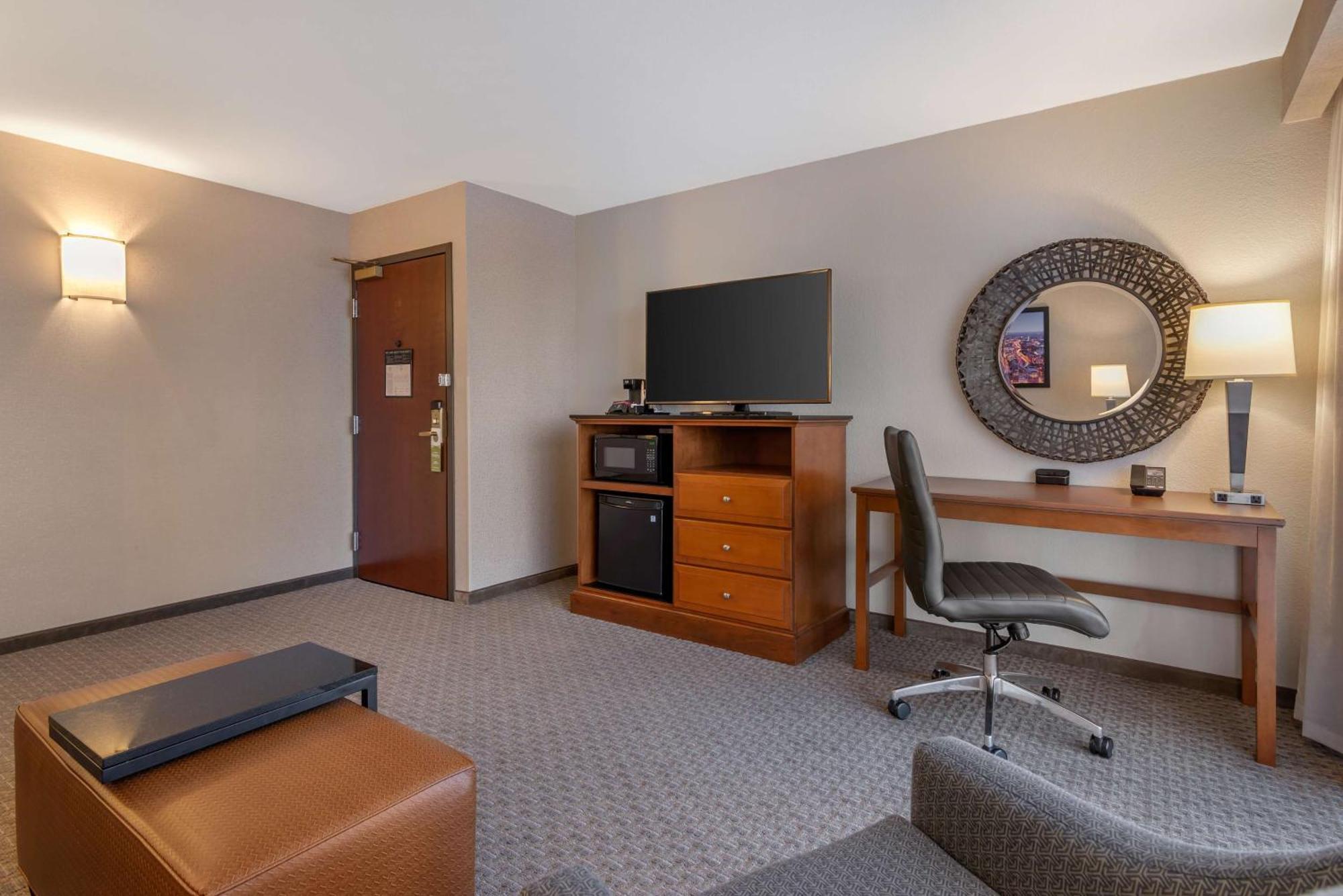 Drury Inn & Suites Atlanta Airport คอลเลจพาร์ค ภายนอก รูปภาพ