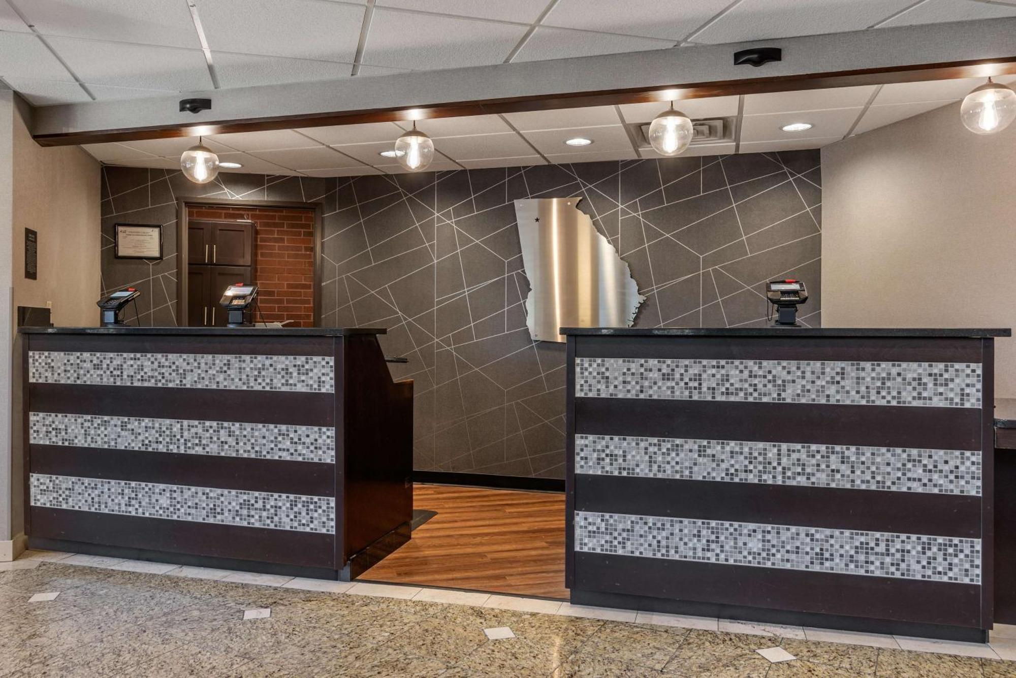 Drury Inn & Suites Atlanta Airport คอลเลจพาร์ค ภายนอก รูปภาพ